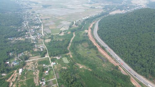 Đoạn kênh Sắt chảy uốn lượn qua Truông Sắt thuộc xã Diễn An (Diễn Châu) và xã Nghi Yên (Nghi Lộc), được xem là nơi Nguyễn Trường Tộ chỉ đạo đào kênh, do gặp ghềnh đá nên phải đào ngoằn ngoèo. Ảnh: Tiến Đông