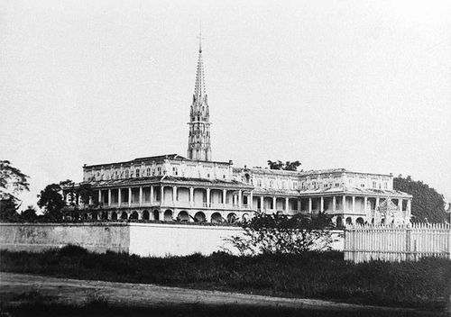Tu viện Thánh Phaolô, số 4 Tôn Đức Thắng, Quân 1, Sài Gòn do Nguyễn Trường Tộ thiết kế. Ảnh: Tư liệu