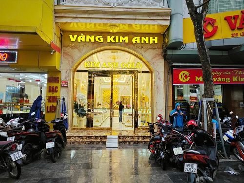 Cửa hàng vàng Kim Anh.
