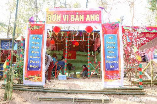 Với sự chuẩn bị kỹ lưỡng, công phu và bài bản, Lễ hội Đền Vạn - Cửa Rào năm 2025 hứa hẹn sẽ thành công rực rỡ, để lại nhiều dấu ấn đẹp trong lòng du khách. Ảnh: Đình Tuân