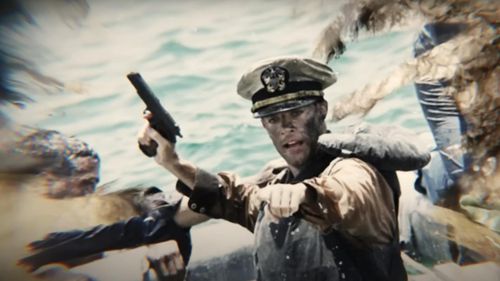 USS Indianapolis là một tàu tuần dương của Hải quân Mỹ được cử đi làm nhiệm vụ vào năm 1945 để vận chuyển uranium làm giàu cho quả bom nguyên tử “Little Boy”. Sau khi hoàn thành nhiệm vụ, tàu khởi hành đến Philippines chở theo 1.195 thủy thủ đoàn. Ảnh: @Weird History. 