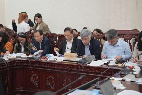 Các đại biểu tham dự Hội thảo.