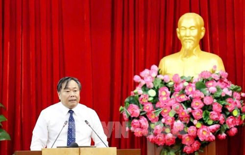 PGS.TS Nguyễn Quốc Dũng, Giám đốc Học viện chính trị khu vực II, trình bày chuyên đề quan trọng về tư tưởng chỉ đạo của Đảng và Tổng Bí thư Tô Lâm với chủ đề “Kỷ nguyên mới – Kỷ nguyên vươn mình của dân tộc”. Ảnh: TTXVN phát