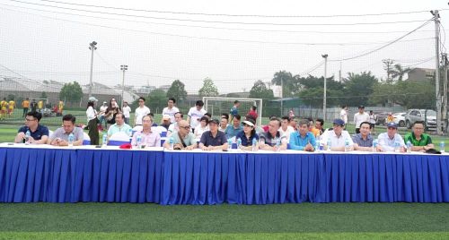 Các đại biểu tham dự Lễ khai mạc