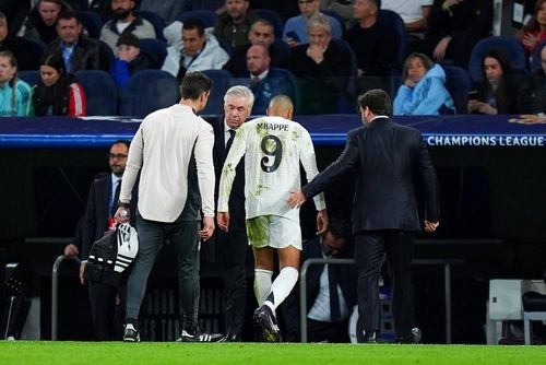 Mbappe bày tỏ sự thất vọng khi rời sân