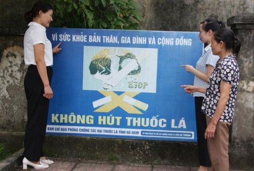 Các cấp Hội LHPN tích cực triển khai hoạt động truyền thông PCTH thuốc lá. Ảnh: ST