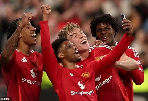 Man United thắng đậm Bilbao 4-1 (tổng 7-1) để vào chung kết Europa League. Ảnh: EPA