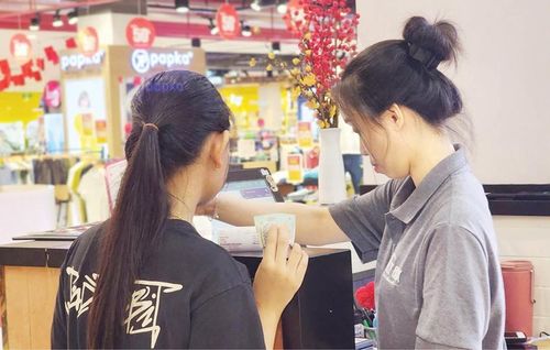 Việc áp dụng hóa đơn điện tử khởi tạo từ máy tính tiền là yêu cầu bắt buộc đối với hộ kinh doanh có doanh thu trên 1 tỷ đồng (ảnh minh họa)