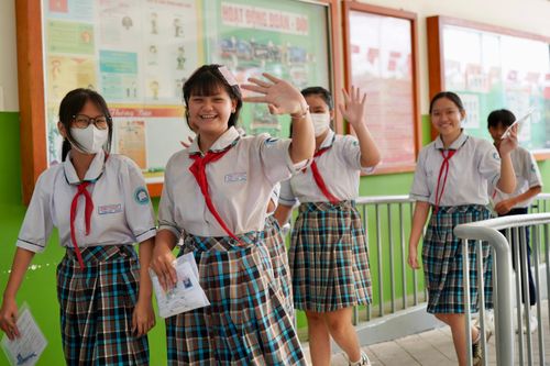 Thí sinh tại điểm thi trường THCS Nguyễn Thị Hương, huyện Nhà Bè
