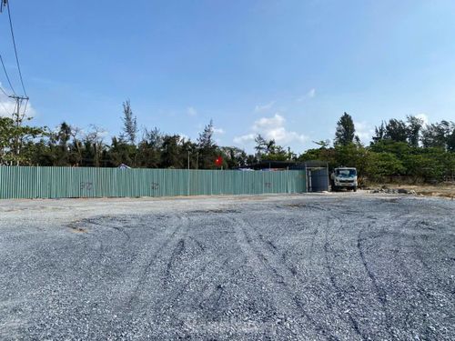Vinhomes Green Paradise còn được định hướng trở thành trung tâm kinh tế tài chính của khu vực với nhịp sống năng động và hạ tầng xã hội chất lượng cao, trong đó có tòa tháp 108 tầng. Tại đây có các khu biệt thự hạng sang, các tòa căn hộ cao cấp, trung tâm thương mại hiện đại, các nhà hàng Michelin danh tiếng…