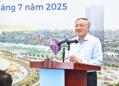 Phó Thủ tướng Thường trực Nguyễn Hòa Bình phát biểu tại phiên họp. Ảnh: Giang Thanh/VGP