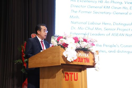 Ông Trần Anh Tuấn - Phó Chủ tịch UBND Đà Nẵng phát biểu tại hội nghị. Ảnh: Trung tâm thông tin du lịch.