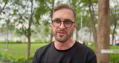 Ông Gasper Necimer - du khách nước Slovenia.
