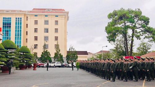  Các lực lượng thuộc Công an tỉnh Lâm Đồng tham gia hưởng ứng phong trào thi đua. (Ảnh: NY) 