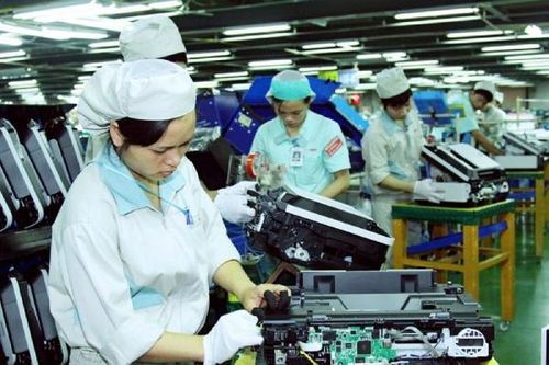 Trong số 28 mặt hàng đạt kim ngạch xuất khẩu trên 1 tỷ USD trong nửa đầu năm 2025 có mặt hàng lắp ráp linh kiện.