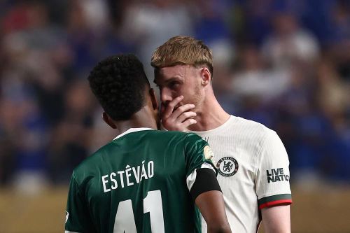 Chelsea chờ đợi Estevao và Palmer sẽ tạo ra những điều kì thú trên sân cỏ