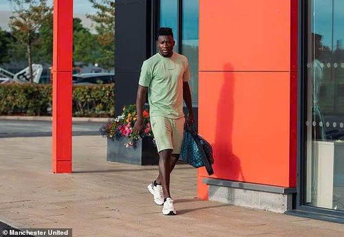 Man United định giá 30 triệu bảng cho Andre Onana,