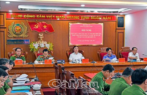 Các đồng chí Chủ trì tại điểm cầu tỉnh Cà Mau.