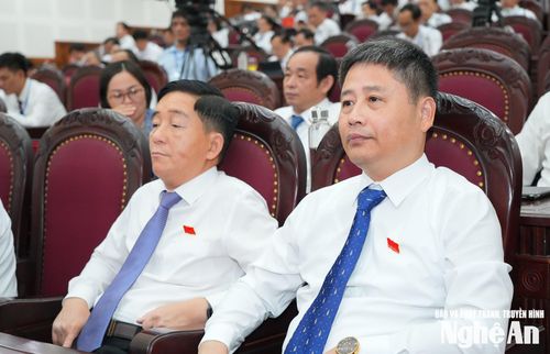 Các đại biểu HĐND tỉnh tại Kỳ họp thứ 31, HĐND tỉnh khóa XVIII, nhiệm kỳ 2021 - 2026. Ảnh: Thành Cường