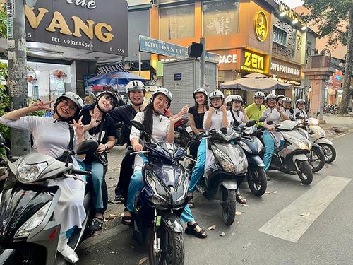 Du khách đến Việt Nam được trải nghiệm loại hình du lịch độc đáo.