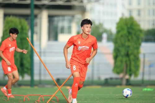Văn Trường là cầu thủ nhiều kinh nghiệm hàng đầu của đội tuyển U23 Việt Nam.Ảnh: FB nhân vật