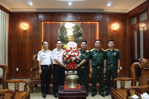 Đoàn công tác của Lữ đoàn 171 thăm Ban phòng thủ khu vực 5 - Tam Long, Bộ Tư lệnh TPHCM