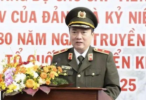 Giám đốc Công an tỉnh Lâm Đồng Thiếu tướng Trương Minh Đương phát biểu tại buổi lễ.