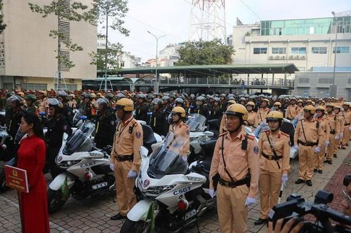  Các lực lượng Công an tai lễ ra quân. (Ảnh: Phúc Uyên) 