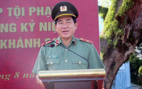 Thiếu tướng Nguyễn Văn Hận, Giám đốc Công an tỉnh An Giang phát lệnh ra quân thực hiện cao điểm.