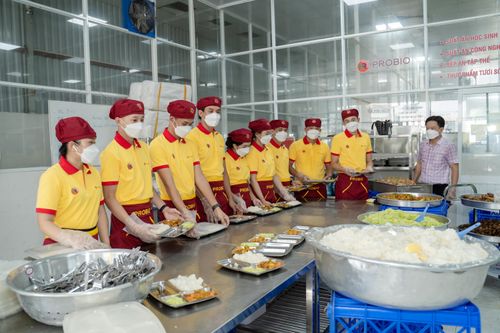  Đội ngũ nhân viên giàu kinh nghiệm và được tham gia nhiều lớp tập huấn nâng cao khả năng nghề nghiệp 