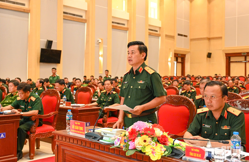  Trung tướng Đỗ Xuân Tụng biểu dương cán bộ, chiến sĩ và lực lượng tham gia thực hiện nhiệm vụ A80. 
