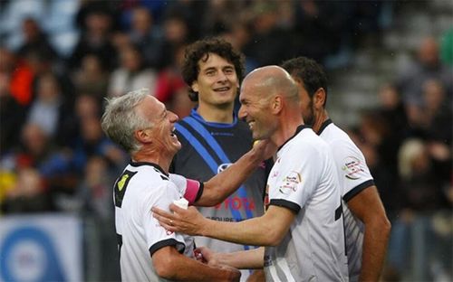 Deschamps và Zidane từng có những hành trình vui vẻ bên nhau.