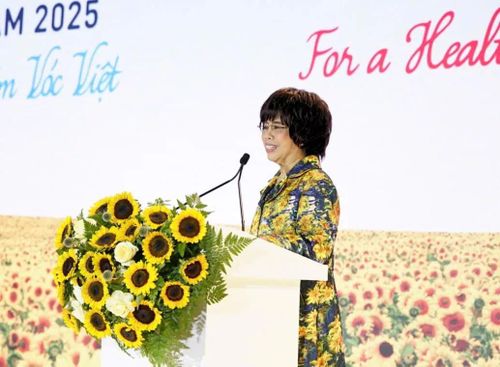 Anh hùng Lao động Thái Hương - Nhà sáng lập Tập đoàn TH chia sẻ về sự khởi xướng và đồng hành cùng Chính phủ và các ban, bộ, ngành triển khai các chương trình dinh dưỡng học đường quốc gia