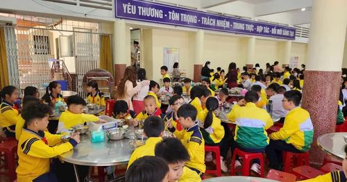 Lâm Đồng tăng cường kiểm tra bếp ăn trường học. Ảnh minh họa: Báo Lâm Đồng