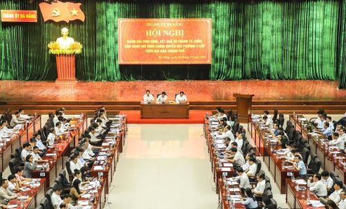 Các đại biểu dự hội nghị.