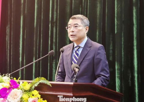  Trưởng Ban Tổ chức Trung ương Lê Minh Hưng phát biểu tại buổi lễ. Ảnh: Duy Chiến. 