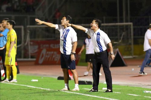 HLV Văn Sỹ Sơn sẽ triển khai lối chơi tấn công có tính toán. Ảnh: Đức Anh