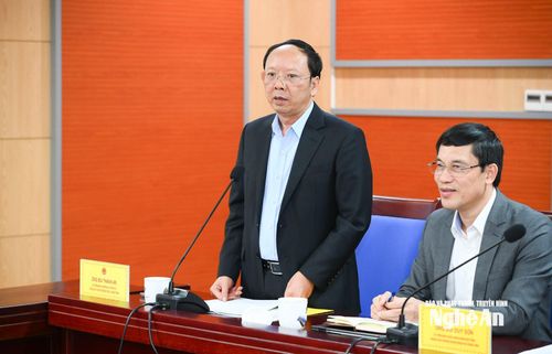 Đồng chí Bùi Thanh An - Ủy viên Ban Thường vụ Tỉnh ủy, Phó Chủ tịch Thường trực UBND tỉnh phát biểu tại phiên họp. Ảnh: Thành Cường
