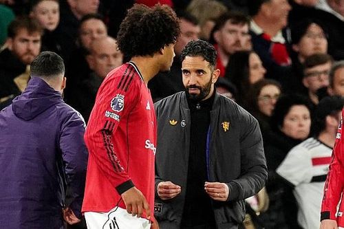 HLV Ruben Amorim không hề sử dụng Joshua Zirkzee dù Manchester United cần tìm kiếm bàn thắng trước Nottingham Forest.