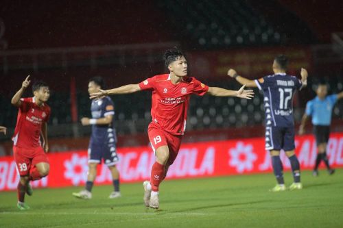 Quốc Cường là chân sút ấn tượng bậc nhất ở lứa tuổi U22 hiện tại đang thi đấu ở V-League với 3 bàn thắng. Ảnh: Đình Viên