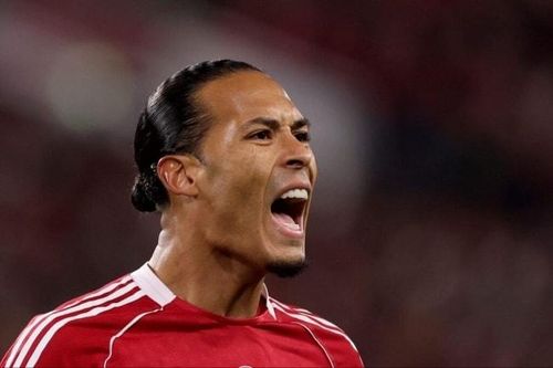 Van Dijk là chốt chặn đáng tin cậy nhất ở hàng thủ The Kop.