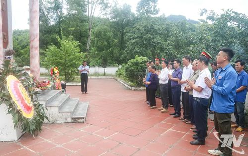 Trong dịp kỷ niệm Ngày Thương binh - Liệt sĩ 27-7 hằng năm, xã Quang Sơn luôn có các hoạt động tri ân, tưởng nhớ những người con đã ngã xuống vì độc lập dân tộc.
