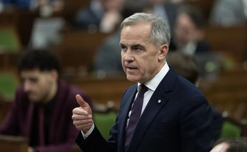  Thủ tướng Mark Carney phát biểu trong Phiên chất vấn tại Đồi Quốc hội ở Ottawa ngày 17-11. Ảnh: Canadian Press 