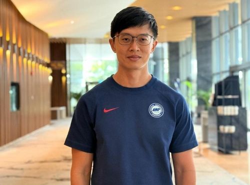 HLV Gavin Lee đứng trước nguy cơ mất việc.
