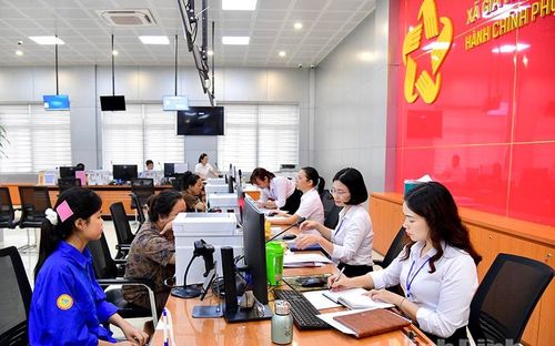 Cần bố trí xây dựng đội ngũ cán bộ cấp xã có năng lực và ổn định. Nguồn: https://kdpm.vn/