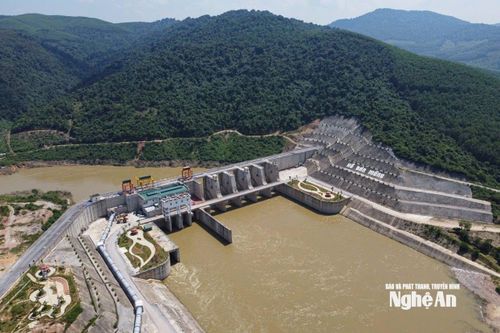 Sau nhiều năm khởi công, đến nay, toàn bộ cụm công trình đầu mối đã hoàn thành, đảm bảo chất lượng kỹ thuật. Ảnh: Tiến Hùng