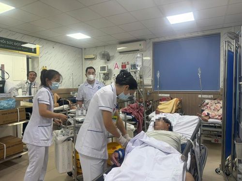 Thực hiện BHYT bổ sung theo nhu cầu người dân là giải pháp cần thiết nhằm đa dạng các cơ chế bảo vệ tài chính cho người dân - Ảnh: VGP/HM