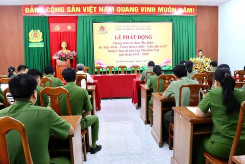 Quang cảnh buổi lễ phát động