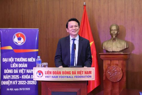 Tổng thư ký AFF Winston Lee