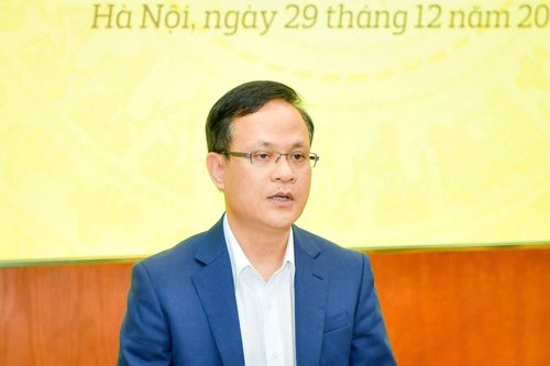 Ông Phạm Chí Quang - Vụ trưởng Vụ Chính sách tiền tệ, NHNN - thông tin về thanh khoản, dư nợ tín dụng/GDP. Ảnh: NHNN